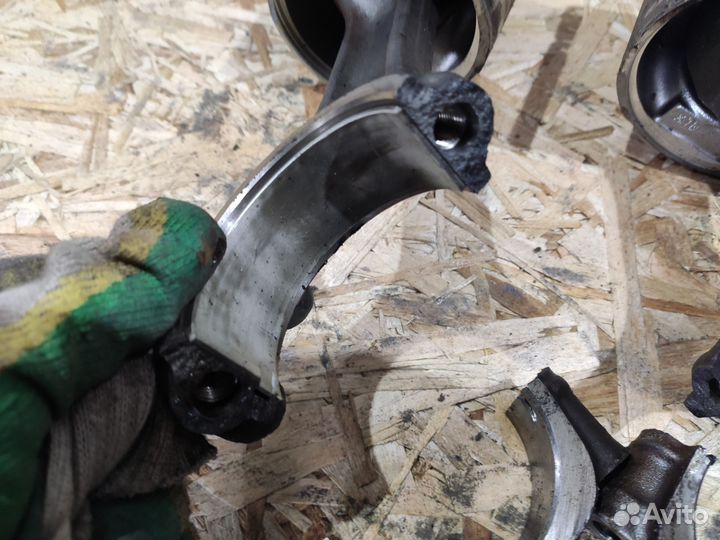 Поршень с шатуном Iveco Daily 3.0