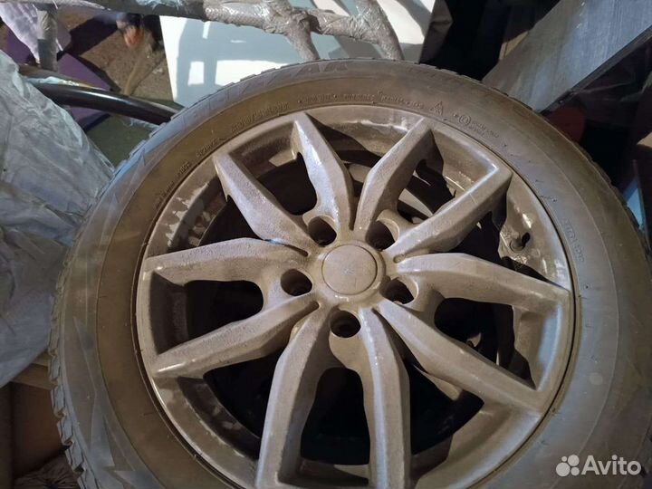 Bridgestone Blizzak Spike-02 235/55 R17