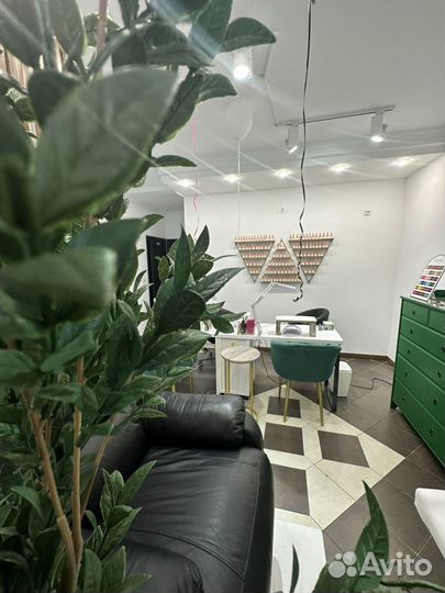 Мастер маникюра