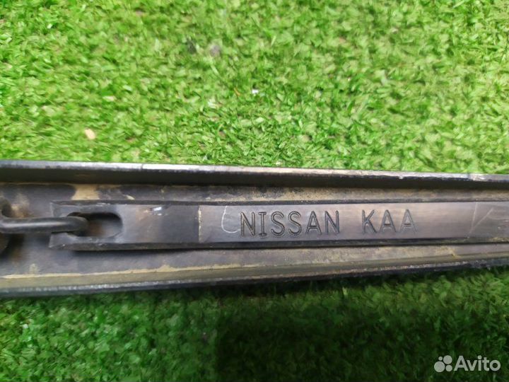 Поводок стеклоочистителя передний правый Nissan