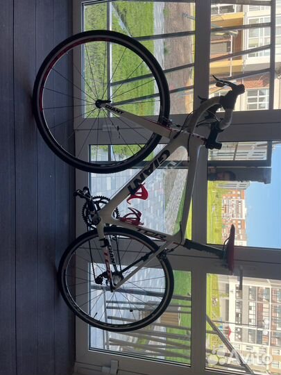 Шоссейный карбоновый велосипед