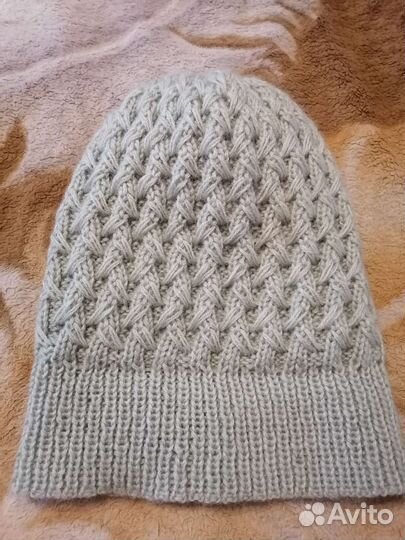 Шапка женская, ручная работа