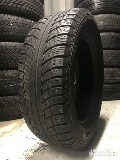 Gislaved Nord Frost 5 225/65 R17 92Y