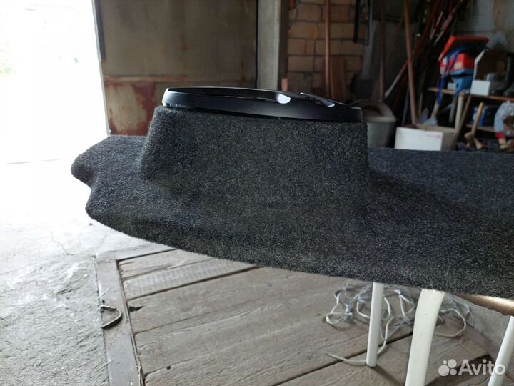 Акустическая полка на гранту