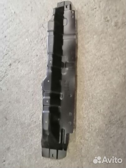 Продам нижнюю защиту переднего бампера mazda rx-8