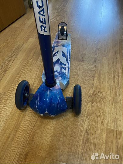 Самокат детский трехколесный Reaction