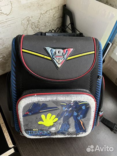 Школьный рюкзак