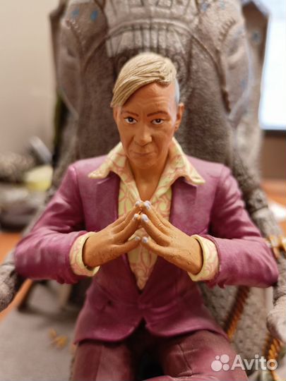 Коллекционная фигурка из Игры