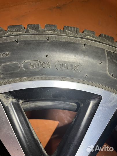 Michelin X-Ice North 4 225/50 R17 98H