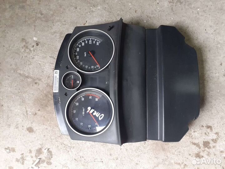 Опель астра Н щиток приборов