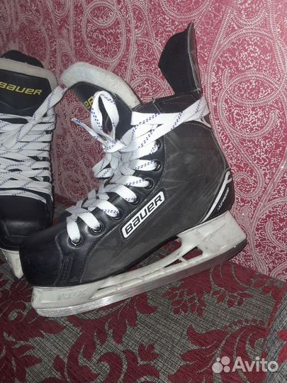 Хоккейные коньки bauer S140