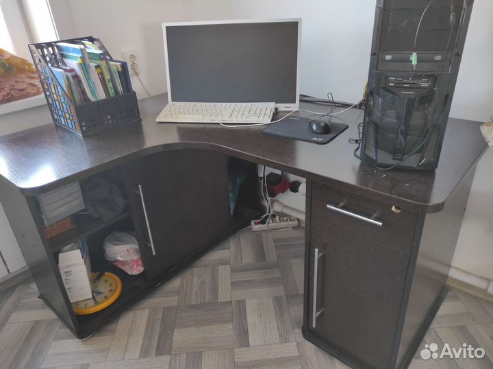 Компьютерный стол бу