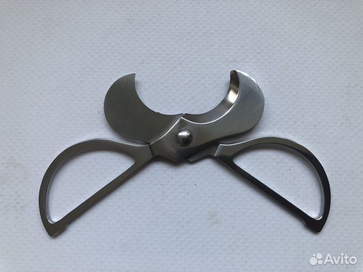 Компактные сигарные ножницы