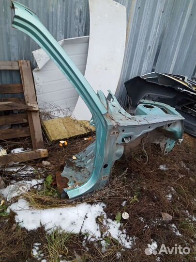 Четверть передняя правая тойота Рав 4 кузов 10