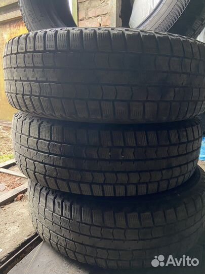 Maxxis Premitra Ice 5 SUV / SP5 205/65 R16