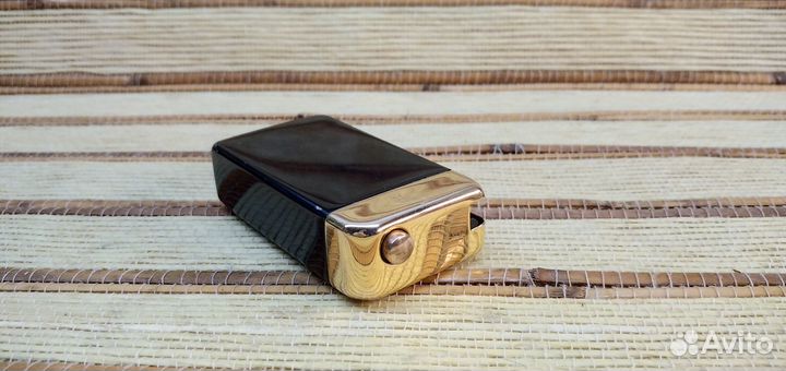 Винтажная газовая зажигалка 