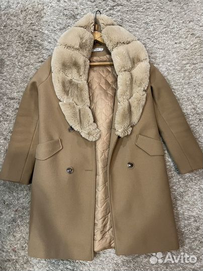 Пальто женское 42 44 бежевое