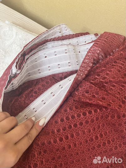 Тюль красная