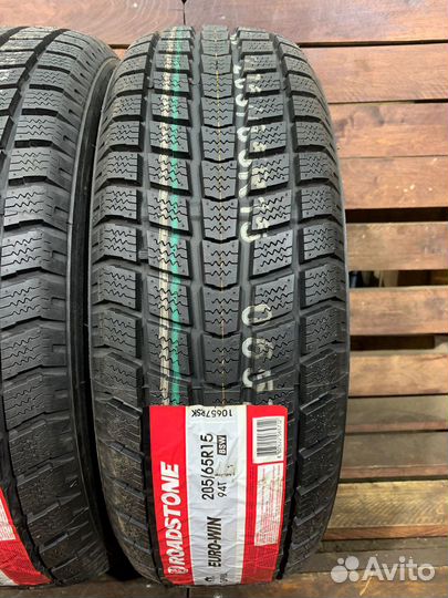 Roadstone Euro-Win 650 205/65 R15