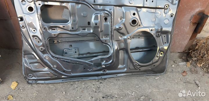 Дверь передняя левая Toyota Camry 50 55 2012-2017