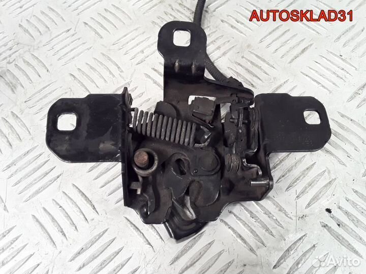 Замок капота Volkswagen Golf 4 1J0823509C