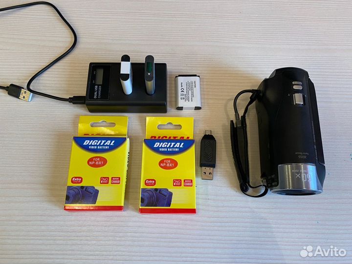 Видеокамера Sony HDR-CX405