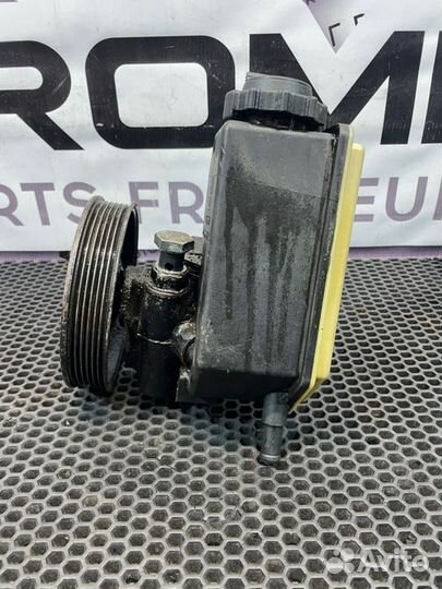 Насос гидроусилителя руля Opel Vectra B B X16XEL