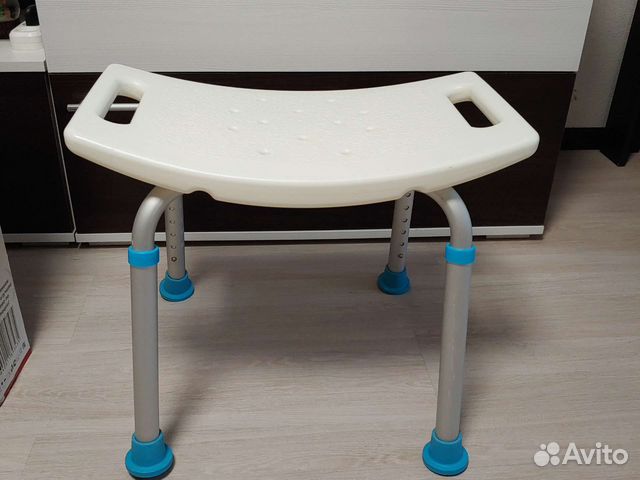 Табурет для ванной