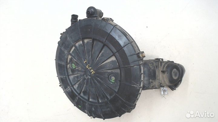 Корпус воздушного фильтра Audi 80 (B3), 1991