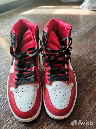 Кроссовки Nike подростковые