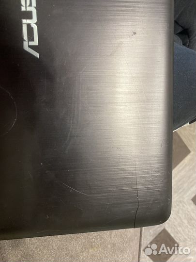 Ноутбук asus
