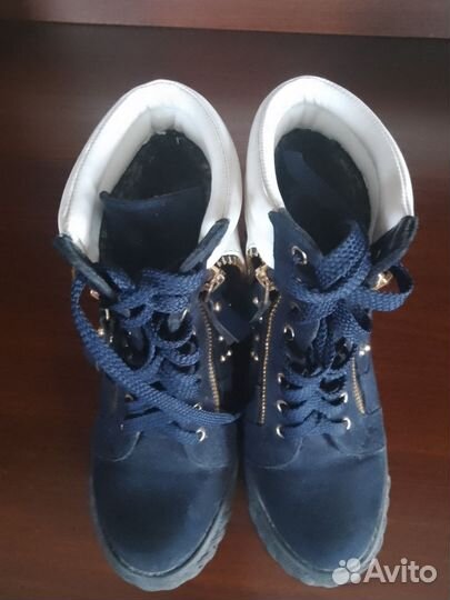 Ботинки женские