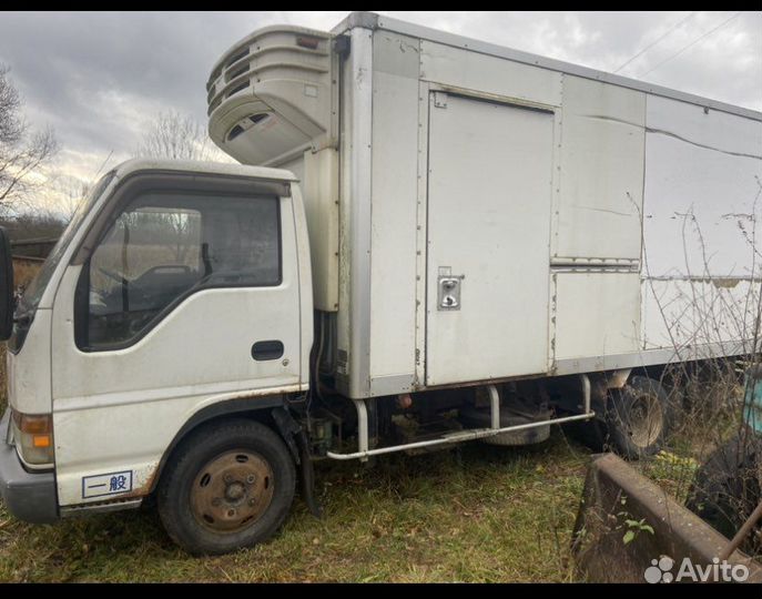 Кабина isuzu elf и другие запчасти