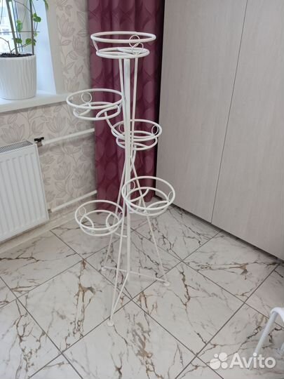 Подставка для цветов напольная металлическая