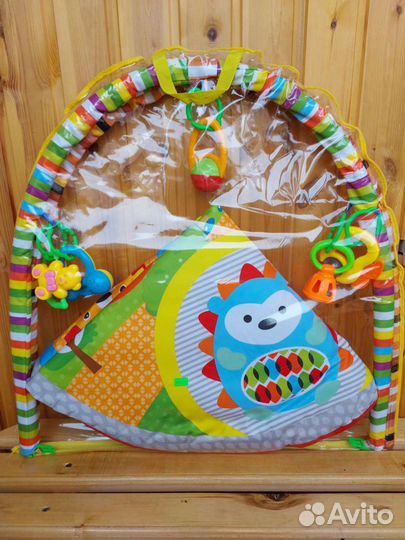 Развивающий коврик новый