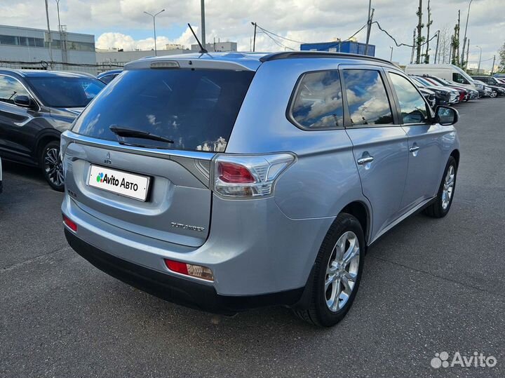 Mitsubishi Outlander 2.4 CVT, 2012, 244 595 км