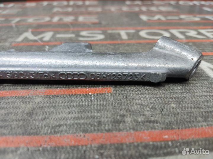 Кронштейн впускного коллектора Audi Q5 8R cdnc