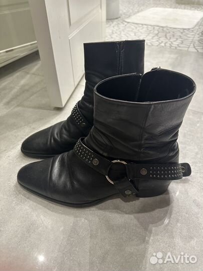 Saint laurent казаки
