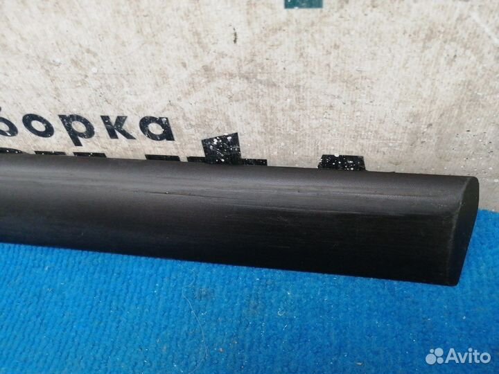 Молдинг задней правой двери 96849094XT Peugeot