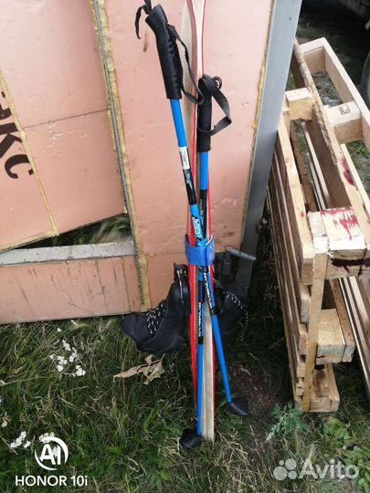 Беговые лыжи