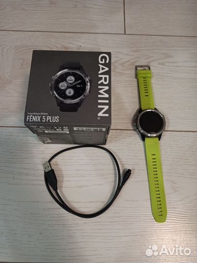 Часы Garmin fenix 5 plus