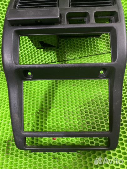 Консоль Nissan Pulsar