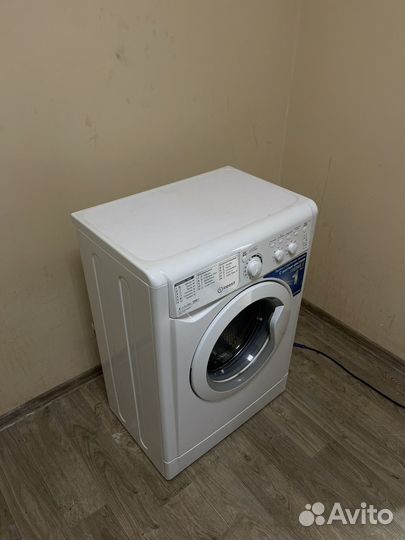 Стиральная машина indesit