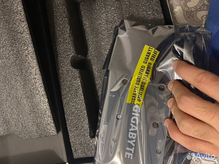 Видео карта AMD RX 6750XT