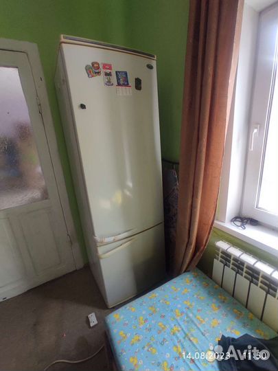 Холодильник бу Атлант