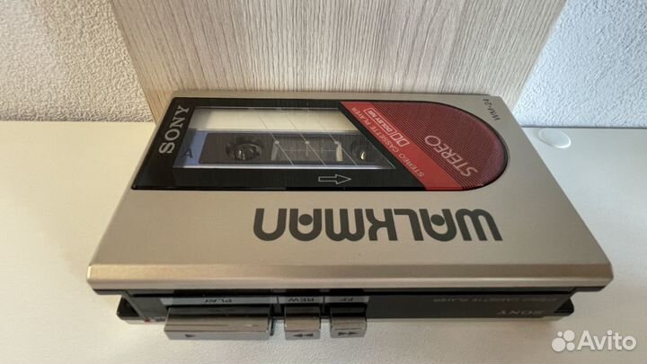 Кассетный плеер Sony Walkman WM-24