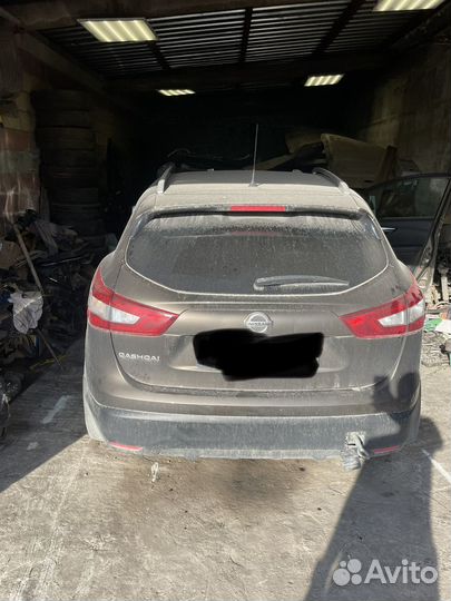 Запчасти с автомобиля Nissan Qasqai J11