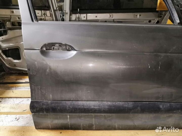 Дверь передняя правая Renault megan 1