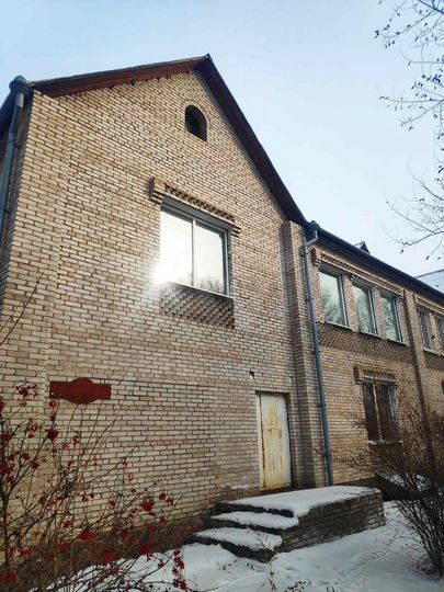 Коттедж 385,1 м² на участке 9,7 сот.