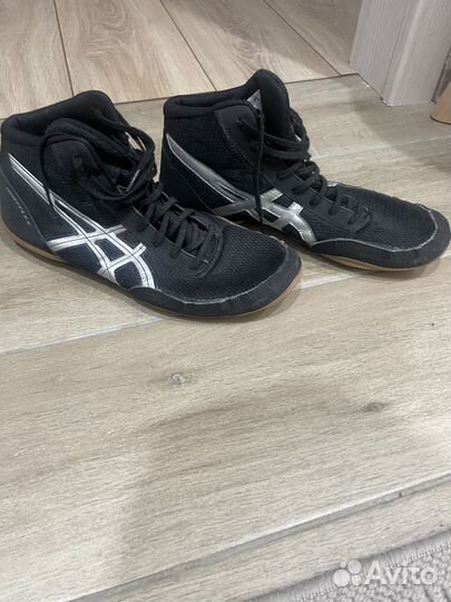 Борцовки asics